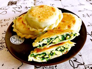 30、韭菜鸡蛋馅饼,韭菜鸡蛋馅饼鲜香软糯，非常美味~