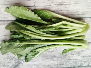 1、厨房挑战+素菜+清炒春菜,食材:春菜一把