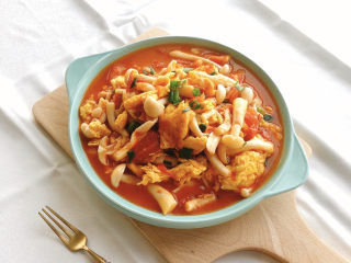 15、白玉菇炒鸡蛋,出锅装盘