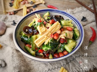 13、凉拌腐竹,成品。