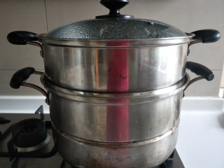 13、四川烧白,大火烧开蒸一半小时。