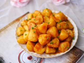 15、红烧土豆,超级好吃。