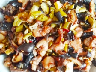 18、辣子鸡,装盘