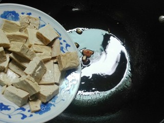 12、厨房挑战+素菜+红花配绿叶节节高(糕),放香糕片下锅