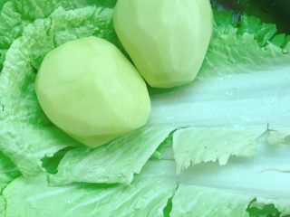 3、辣白菜炒土豆片,来张合影