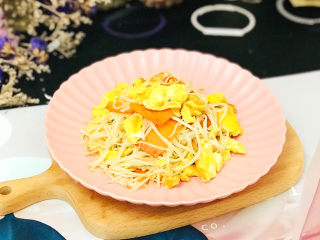 16、金针菇炒蛋,一道美味营养的金针菇炒蛋就做好了