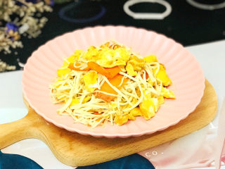 17、金针菇炒蛋,成品图