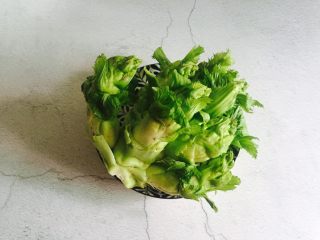 1、豆瓣酱炒儿菜,儿菜