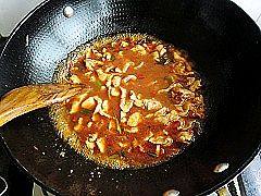 13、水煮肉片,稍煮2分钟，加盐，鸡精调味关火