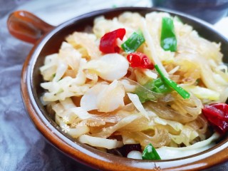 16、卷心菜炒粉丝,粉丝滑嫩爽口！