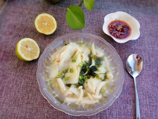 20、白菜猪肉小馄饨（内附馄饨四种详细包法）,喜欢吃辣的还可以放点油辣子