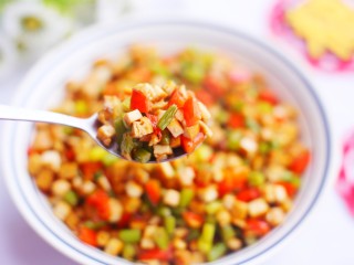 14、超下饭神器蒜苔香干粒,味道棒棒哒！