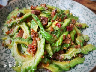 14、酱爆苦瓜,成品。