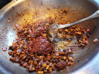 14、川味哨子面,加豆瓣儿。