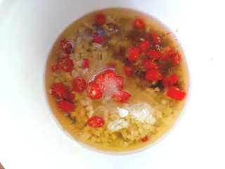 20、芹菜疙瘩,加入生抽，醋，盐，味精，香油