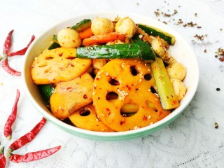 20、麻辣香锅,出锅啦！又麻又辣！爽歪歪！