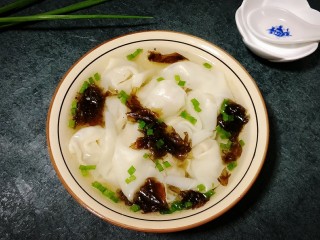 19、＃地方特色小吃＃  自制龙抄手,不吃辣的那就清汤吧！一样美味！