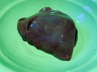 2、泡椒猪肝,新鲜猪肝