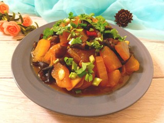 16、耗油烧冬瓜木耳,冬瓜软绵鲜美，木耳爽脆，营养减肥