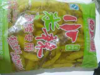 6、健康素食会呼吸的四川泡菜,小米辣椒，又叫泡椒，野山椒味道非常的酸爽，特别的酸辣可口，有食欲！