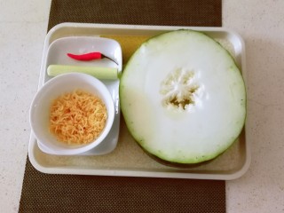 1、清炒冬瓜片,食材准备好