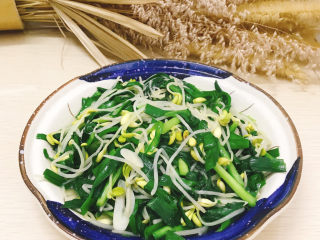 16、韭菜炒豆芽,出锅装盘
