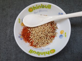 5、香菜孜然炒杏鲍菇,一勺盐