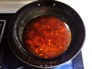 16、红油猪血豆腐,加入1000ml开水