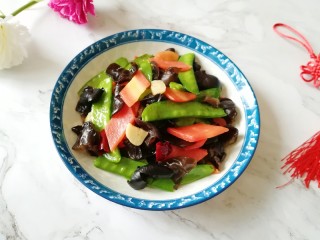 12、荷兰豆小炒,解腻下饭。