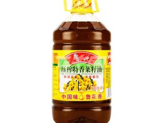 2、秘制陕西正宗凉皮专用辣椒油（绝密秘方）,精选菜籽油500g，也可以选用其他品牌的菜籽油。