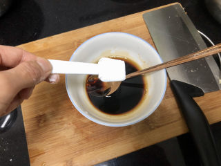 22、豇豆烧茄子,一汤匙淀粉