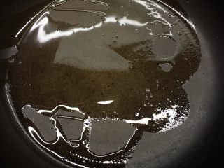 8、火爆麻辣土豆鸡,热锅凉油 小火 