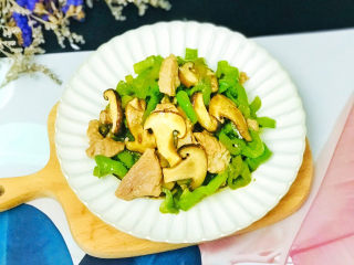 24、香菇炒肉片,成品图