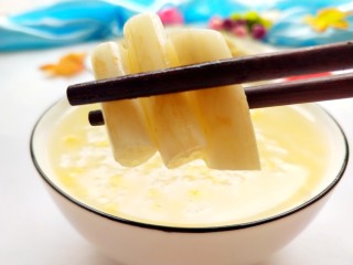 2、柠檬泡椒藕带,配粥吃非常不错！