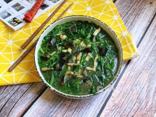 12、上汤豌豆苗,完成。