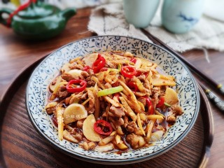 13、姜爆鸭子,酸辣入味的姜爆鸭肉！