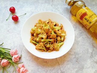 11、豆豉酱炒有机菜花,成品。