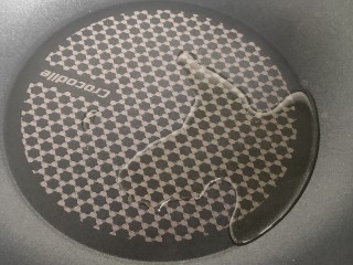 13、蚝油油麦菜,锅中热油