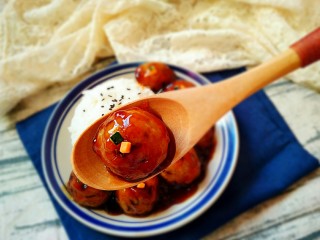 23、糖醋藕圆盖饭,Q弹的糖醋藕圆。