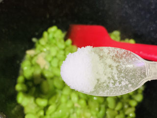 15、丝瓜炒毛豆,加盐；