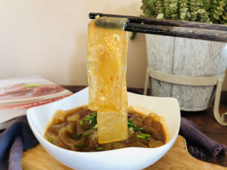 15、酸辣宽粉,成品。