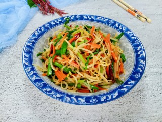 17、韭菜炒豆芽,春天的美味