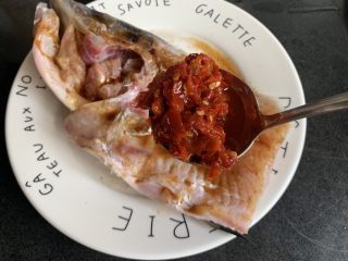 12、剁椒鱼头,来一大勺剁椒，这剁椒是老妈自己做的，味道超级好吃????