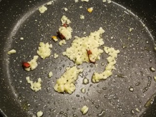 11、红烧豆腐,炒出香味