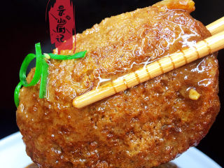 16、红烧素鸡,成品，酱香软嫩