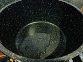 7、醋溜大白菜,锅里加油；