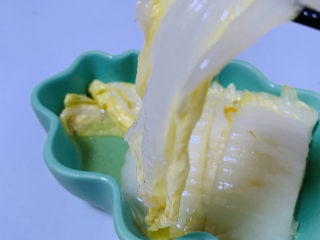 14、醋溜大白菜,全程大火，快速翻炒，所有调味料，翻炒均匀就可以出锅；