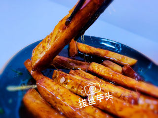 16、拔丝芋头,脆甜的拔丝芋头完成啦！！！