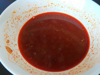 14、菠菜鸡蛋面,看着汤就知道有多辣，辣而香。