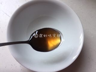 6、凉拌爽口黄瓜苗,加醋